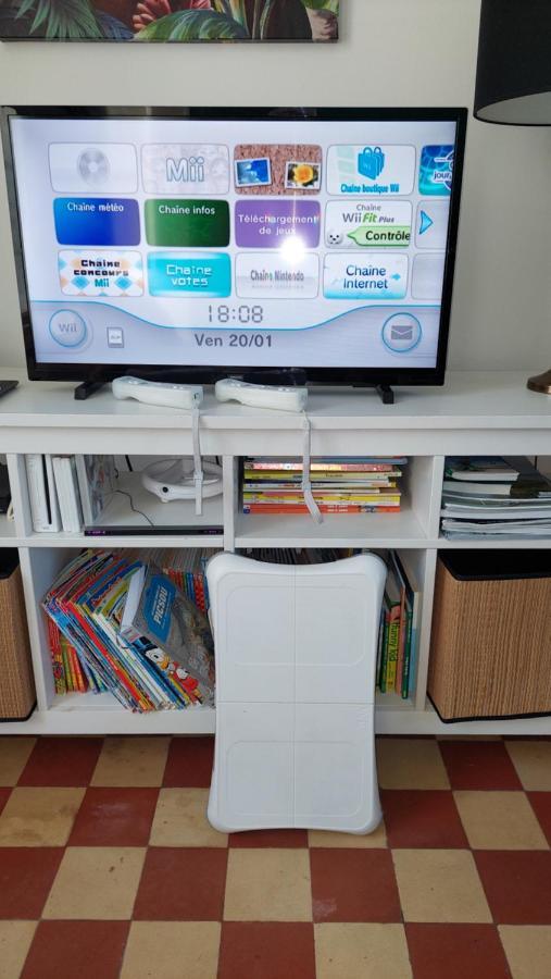 Le So Wild, Maison Avec Jardin Clos, Terrasse Amenagee, 5 Mn A Pied Commerce, Terrain De Tennis, A 800 M De La Plage D'Omaha Beach Jeux Arcade, Jouets, Materiel Jeunes Enfants Enfants, Table Ping-Pong Вьервиль-сюр-Мер Экстерьер фото