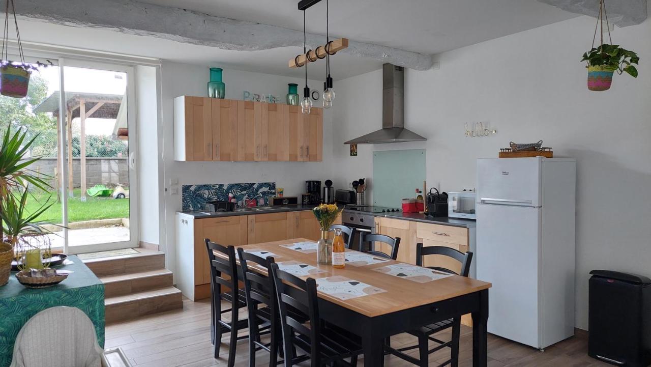 Le So Wild, Maison Avec Jardin Clos, Terrasse Amenagee, 5 Mn A Pied Commerce, Terrain De Tennis, A 800 M De La Plage D'Omaha Beach Jeux Arcade, Jouets, Materiel Jeunes Enfants Enfants, Table Ping-Pong Вьервиль-сюр-Мер Экстерьер фото