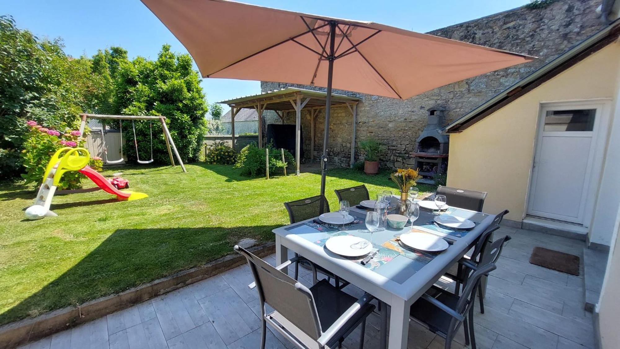 Le So Wild, Maison Avec Jardin Clos, Terrasse Amenagee, 5 Mn A Pied Commerce, Terrain De Tennis, A 800 M De La Plage D'Omaha Beach Jeux Arcade, Jouets, Materiel Jeunes Enfants Enfants, Table Ping-Pong Вьервиль-сюр-Мер Экстерьер фото
