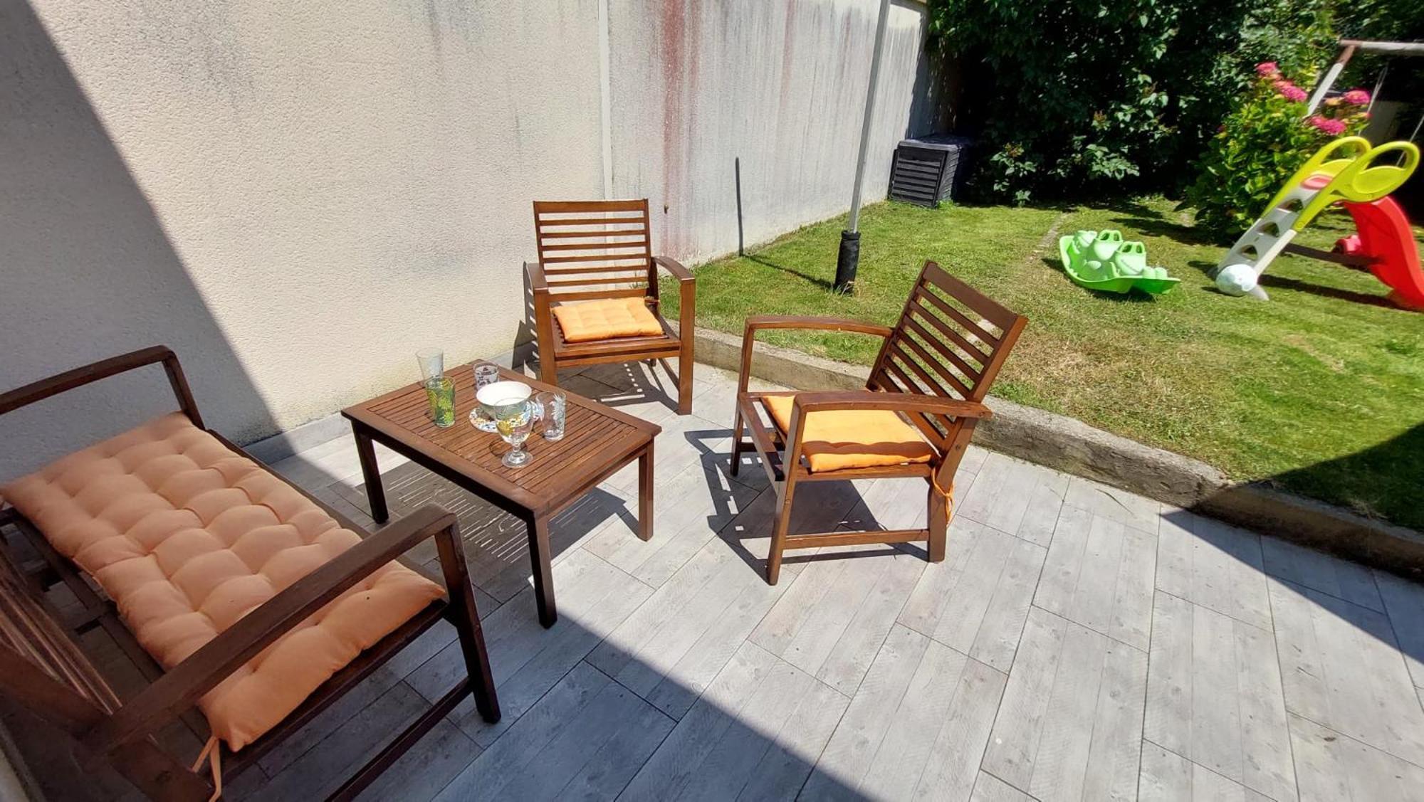 Le So Wild, Maison Avec Jardin Clos, Terrasse Amenagee, 5 Mn A Pied Commerce, Terrain De Tennis, A 800 M De La Plage D'Omaha Beach Jeux Arcade, Jouets, Materiel Jeunes Enfants Enfants, Table Ping-Pong Вьервиль-сюр-Мер Экстерьер фото