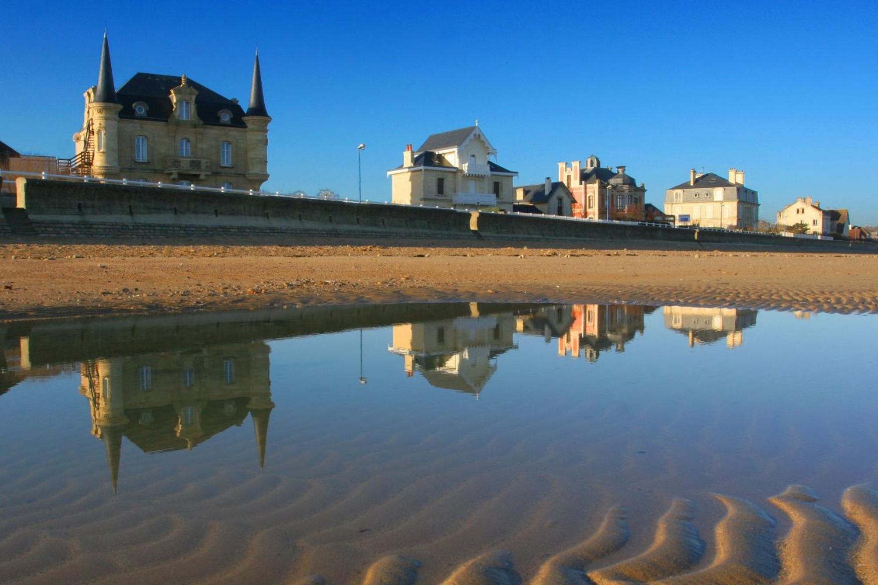 Le So Wild, Maison Avec Jardin Clos, Terrasse Amenagee, 5 Mn A Pied Commerce, Terrain De Tennis, A 800 M De La Plage D'Omaha Beach Jeux Arcade, Jouets, Materiel Jeunes Enfants Enfants, Table Ping-Pong Вьервиль-сюр-Мер Экстерьер фото